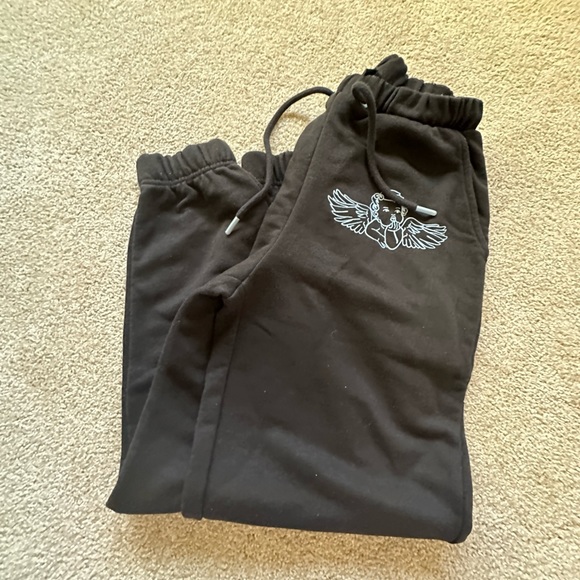 sweatpants - Picture 1 of 2